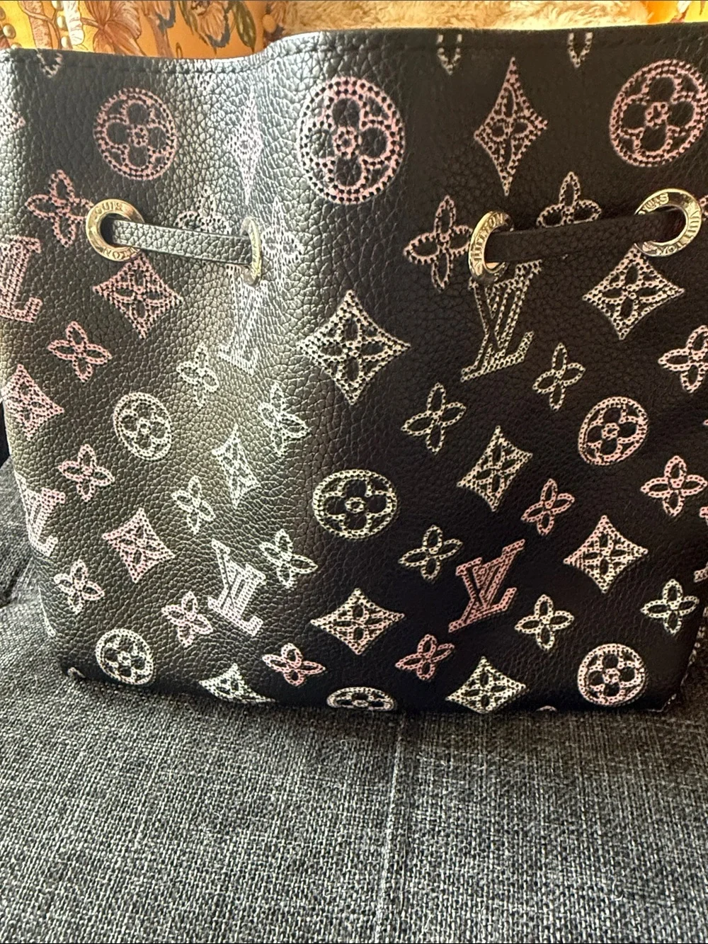 Louis Vuitton black and pink perforated Monogram Mahina leather Bella bucket bag - Picture 6 of 10
